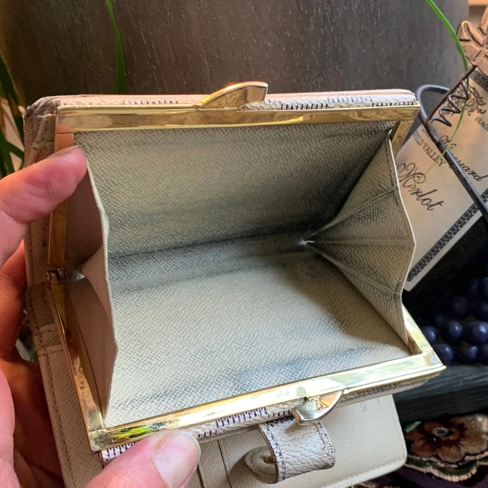 Rare🔥AUTHENTIC LOUIS VUITTON damier Azure checkers print snap kisslock wallet - Picture 9 of 16